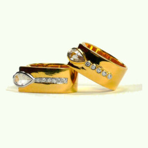 Evy ring 18 karat with diamonds, special order