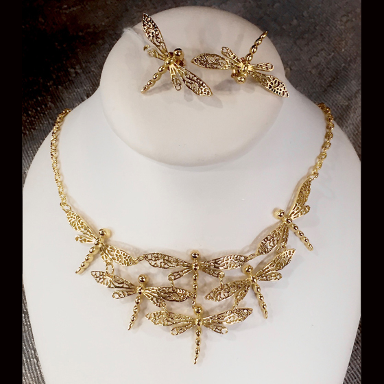 Necklace Dragonfly gold